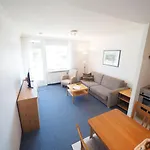 Appartement-5 *