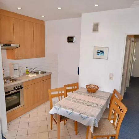 Appartement-5 *
